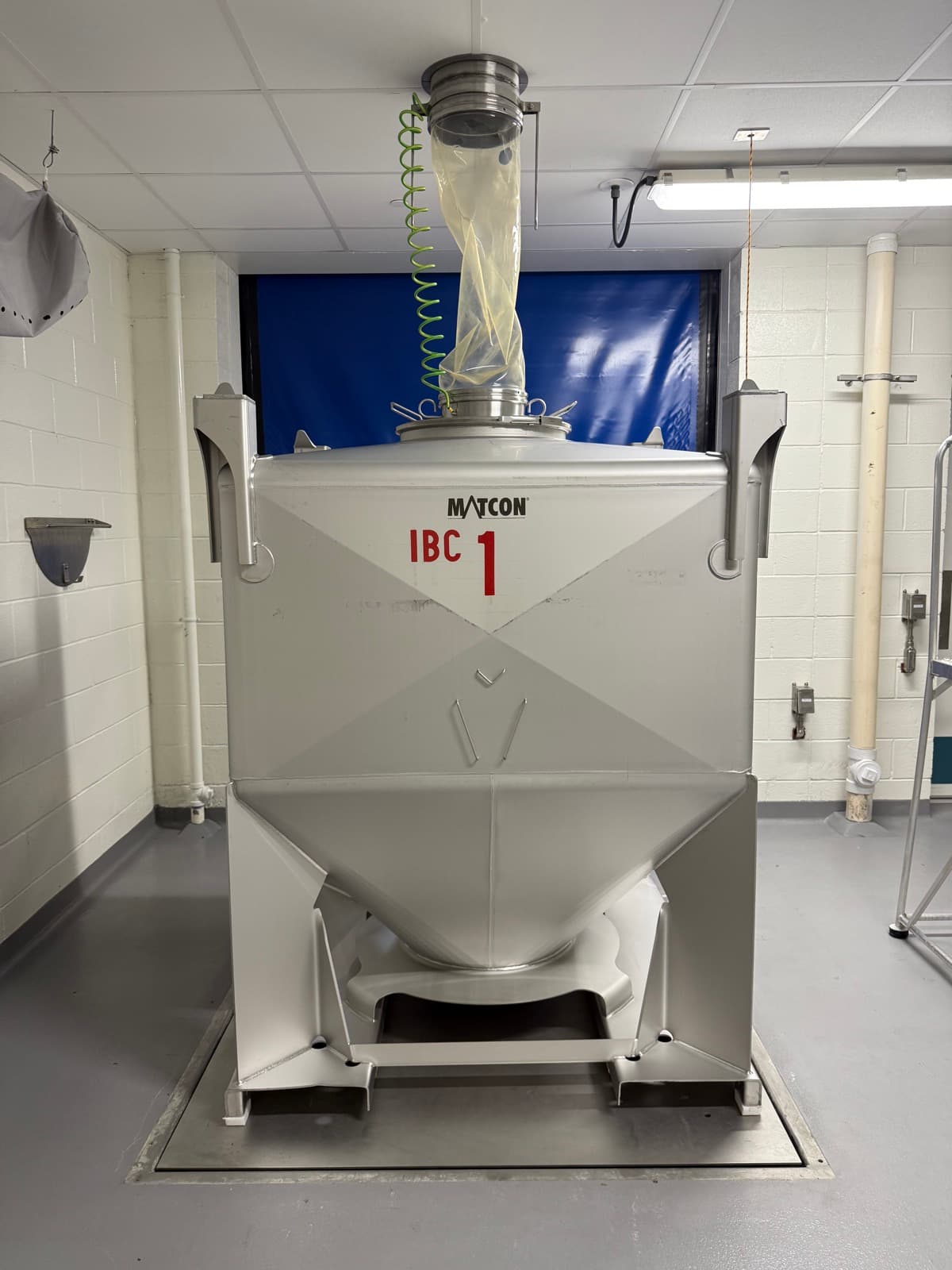 Close-up of a dry blending unit